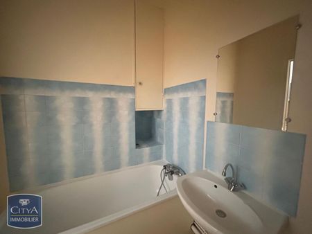 Location Appartement 1 pièce 30m² ALENCON 61000 - Photo 2