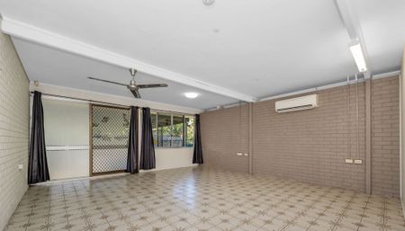 Comfortable Family Living in a Great Location - Photo 4