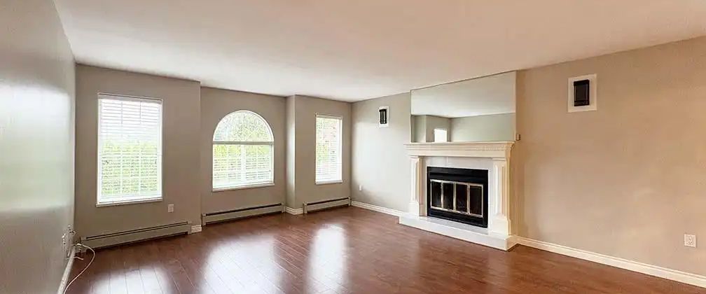 Upper 5225 CANADA WAY — 4 Bedroom - Photo 1