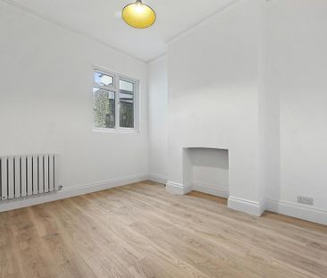 2 bedroom ground floor flat to rent - Photo 1
