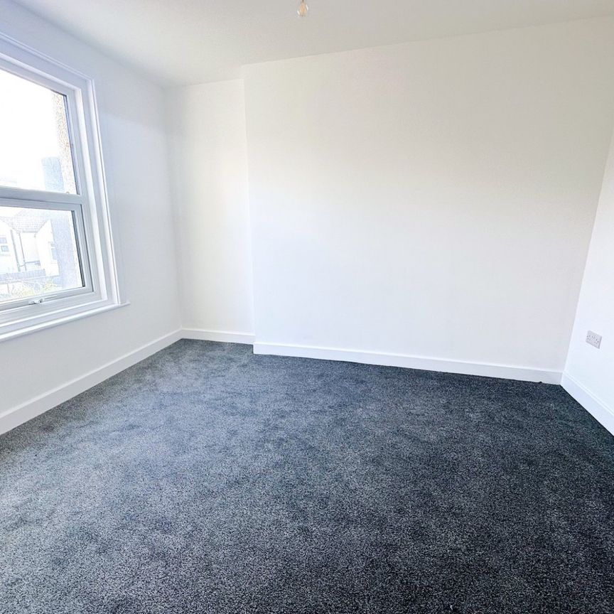 A 2 Bedroom Maisonette Instruction to Let in St Leonards-on-Sea - Photo 1