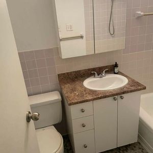 3 ½ Centre-ville de Montréal | À 2 minutes à pied du métro Guy–Concordia | 1 280 $/mois - Photo 2