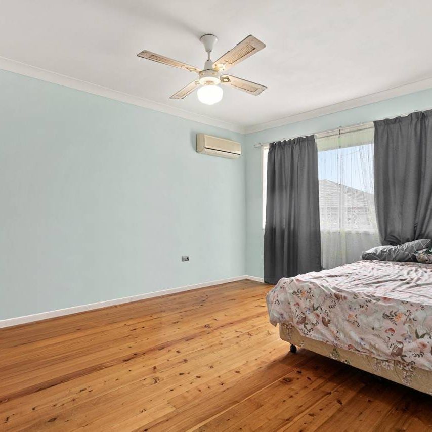 Spacious home located in Corrimal! - Photo 1