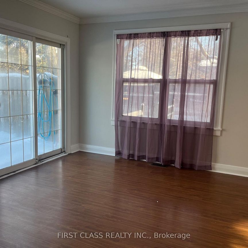 For Lease - 66 North Lake Road, Richmond Hill, Ontario - Photo 1