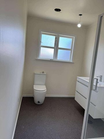 Newly renovated 2BR unit in Kingston! - Photo 5