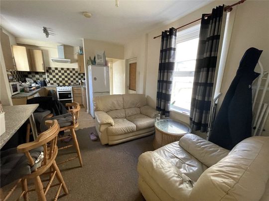 Wallisdown Road, Poole, BH12 - Photo 1