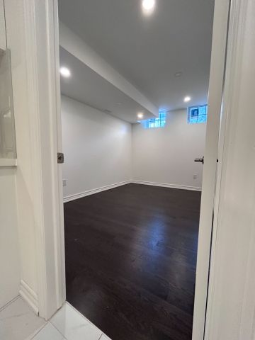 For Lease - 8 Finley Way, Markham, Ontario - Photo 5