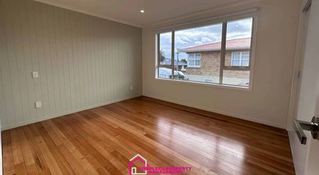 Freshly Refurbished and ready for Rent! - Photo 4