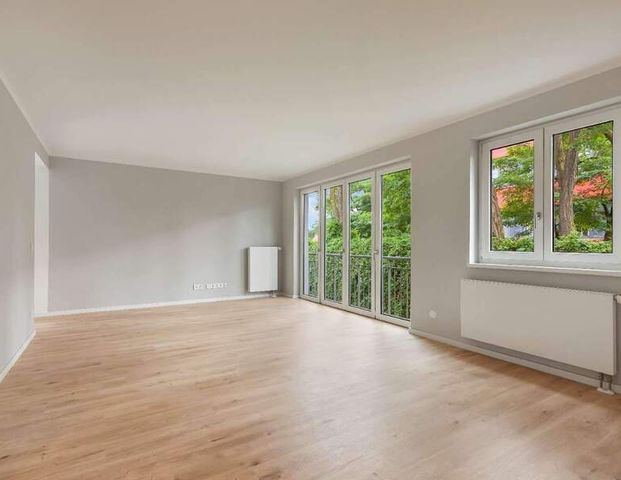 Erstbezug nach Sanierung! Charmante 1-Zimmer Wohnung mit Einbauküche in Altglienicke - Foto 1