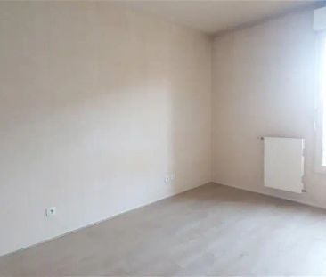 Location appartement 3 pièces - 75m² à Villefranche-sur-saône (69400) - Photo 4