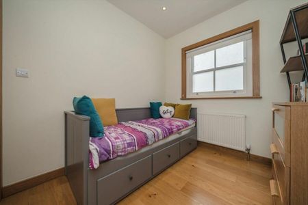 Castlebar Road, Ealing Broadway, W5 - Photo 2