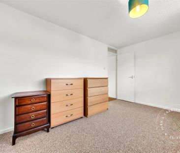 2 Bedroom House - Semi-Detached - Photo 6