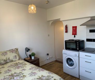 Studio Flat, Eade Road, N4 - Photo 2