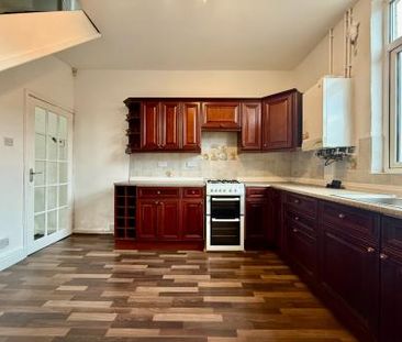 Ainsworth Lane, Tonge Moor, Bolton, BL2 - Photo 6