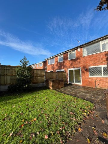 3 bedroom Semi Detached - Photo 3