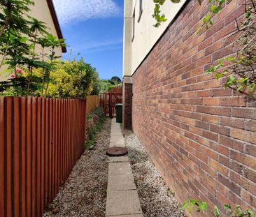 4 bedroom detached house to rent - Photo 1
