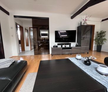 Helle 4-Zimmer-Wohnung in gepflegtem 5-Parteienhaus - Photo 1