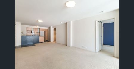 Cosmopolitan Apartment For Rent – FULLY FURNISHED - Photo 5