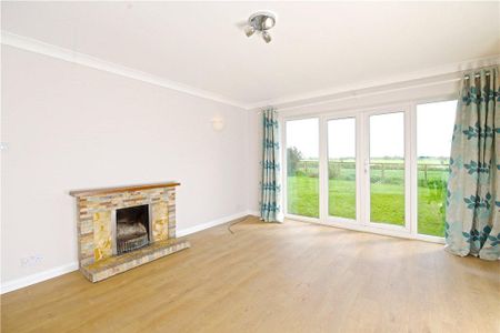 3 bedroom bungalow to rent - Photo 2