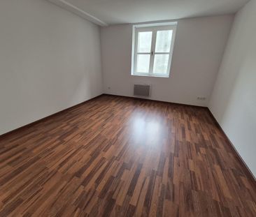 Location Appartement 3 pièces 80m² CAMBRAI 59400 - Photo 5