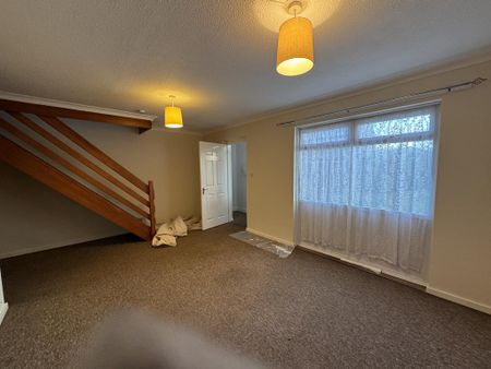3 bedroom terraced house to rent - Photo 2