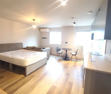 Holgate Court, RM1, Romford - Photo 5