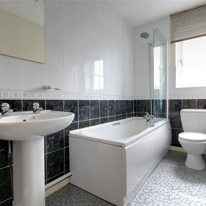 2 bedroom semi-detached house to rent - Photo 1