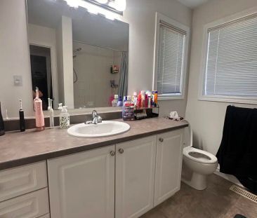 398 Cresthaven — 398 - Photo 4