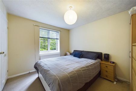 2 bedroom maisonette to rent - Photo 3