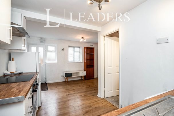 1 bedroom maisonette to rent Tonbridge Road, Hildenborough, Tonbridge, TN11 - Photo 1