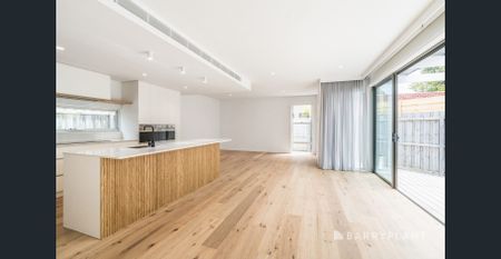 Brand New Four Bedroom Executive Home - Photo 4