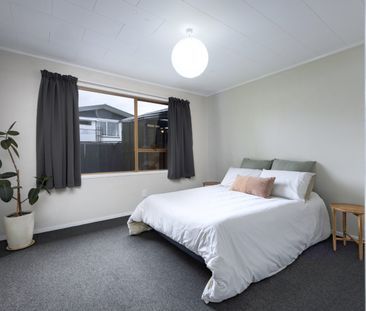The perfect little family home - Photo 3