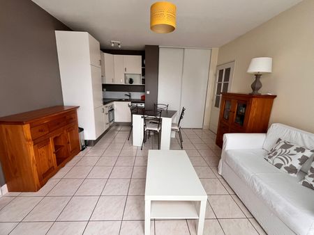 Location Appartement 2 pièces 35m² ST CYR SUR LOIRE 37540 - Photo 2