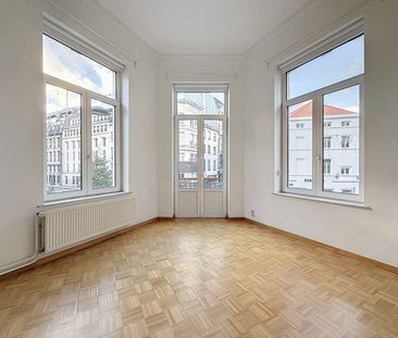 Appartement te huur in Ixelles - Photo 4