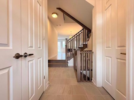 For Lease - 11 Moss Drive, Markham, Ontario - Photo 4
