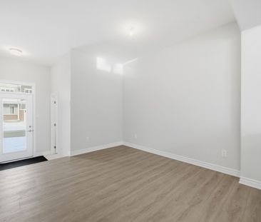 For Lease - 216 Ryan Reynolds Way, Orleans - Convent Glen and Area,... - Photo 5