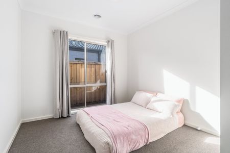 Low Maintenance Modern Living - Photo 5