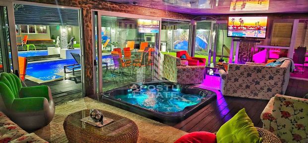Casa individuala , piscina si jacuzzi, LUX, zona Calea Ar... - Fotografie 1