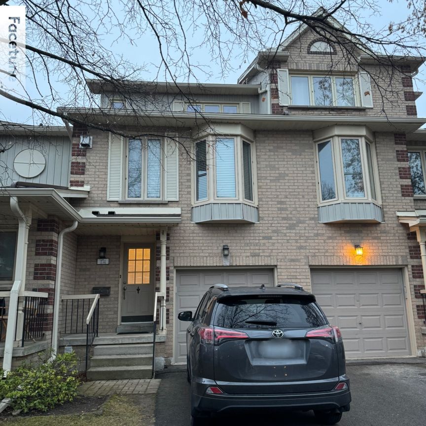 302 College Ave W, Guelph - Photo 1