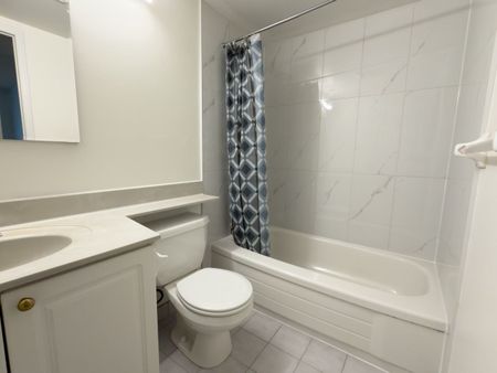 For Lease - 8 Pemberton Avenue Unit# 1008, Toronto, Ontario - Photo 3