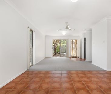 Contemporary 3-Bedroom Townhouse with Ensuite & Courtyard - Photo 1