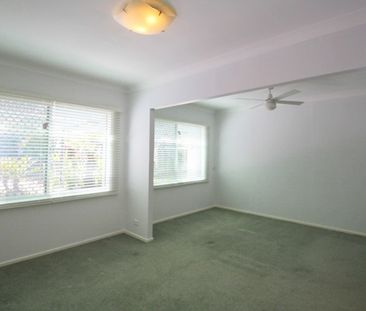 Sapphire Beach, 13 Canomie Street - Photo 5