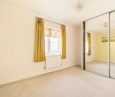 Greenwich Drive, Buckinghamshire, HP11 - Photo 2