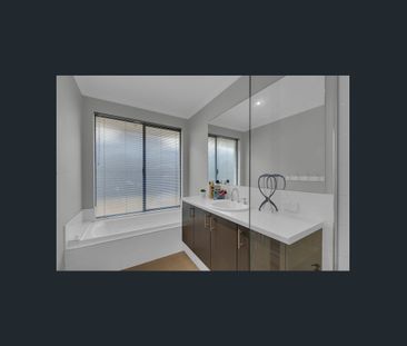 BOASTING QUALITY AND IMPECCABLE STYLE - 4x2 HOME WITH POOL! - Photo 5