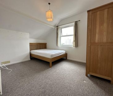 1 Bed Flat - Photo 5