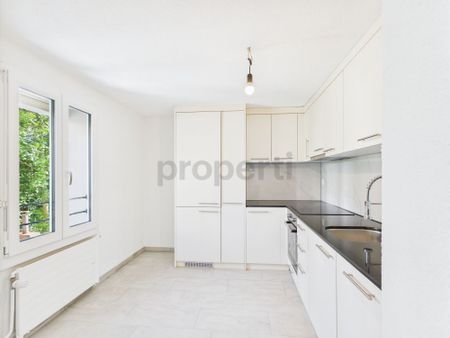 Charming and sunny home in the countryside with this 3.5-room apartment in Ebnat-Kappel - Photo 2