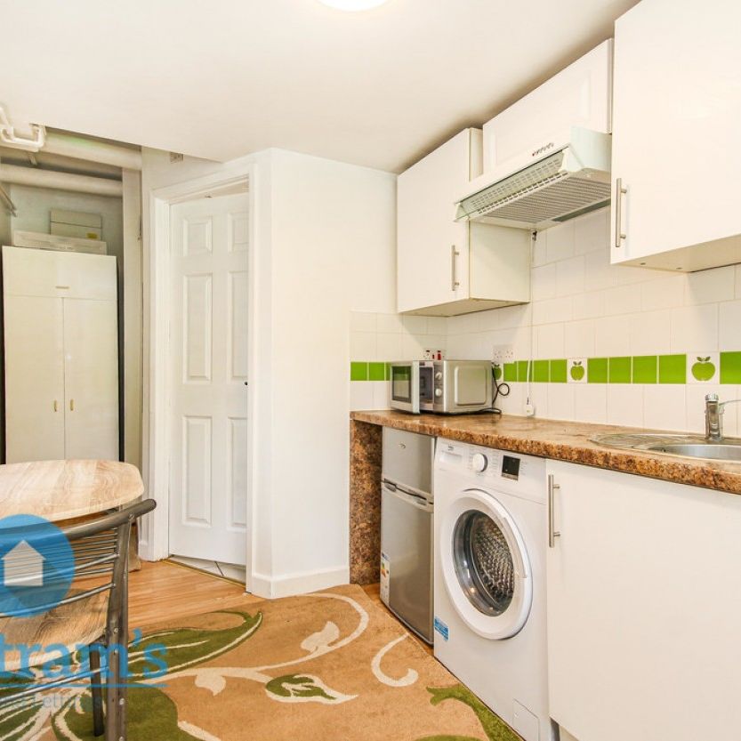 1 bed Studio for Rent - Photo 1