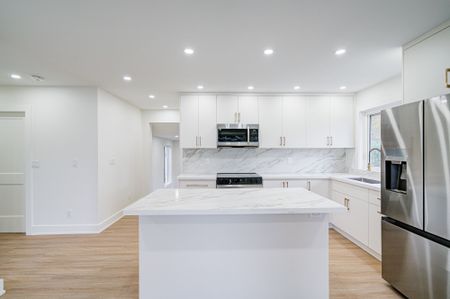 For Lease - (MAIN) 705 Glenforest Street, Oshawa, Ontario - Photo 5