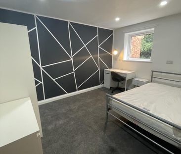 1 bedroom in a house share to rent - Photo 4