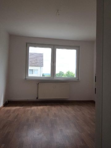 neu renovierte 4 Raum Wohnung im 2.OG - Foto 4